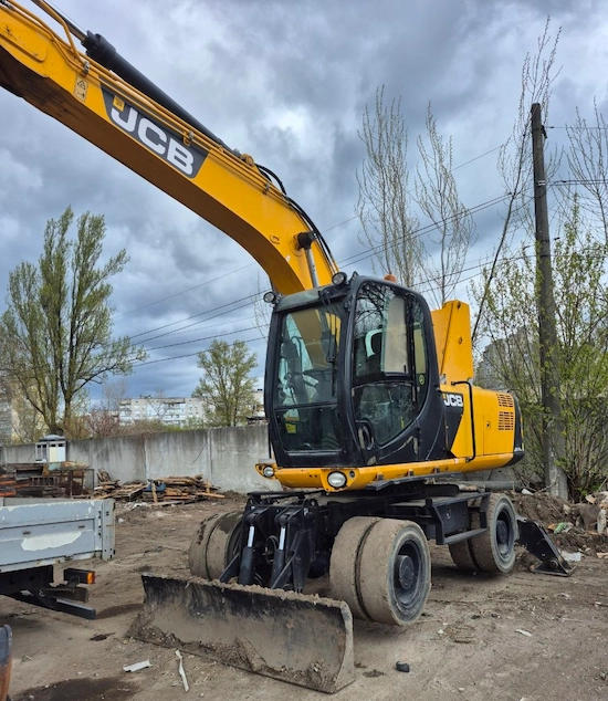 Аренда экскаватора JCB JS175W